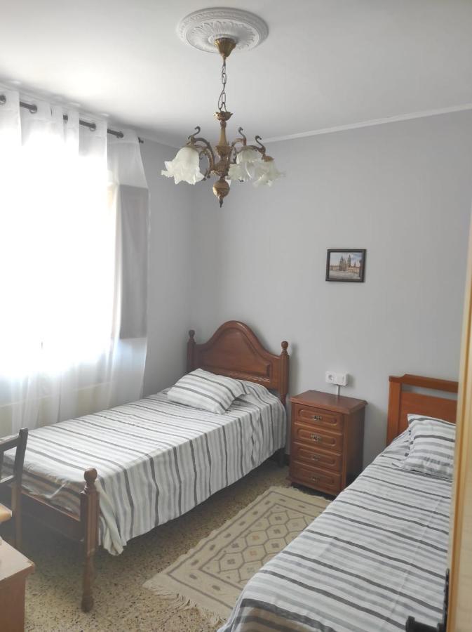 Casa Familiar Con Finca Privada Viveiro Luaran gambar